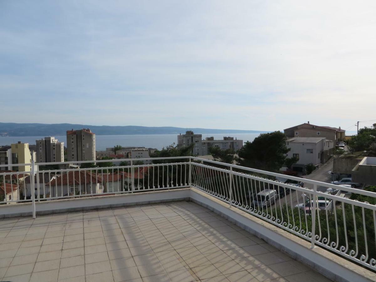 Apartmani Raos Dugi Rat Exteriör bild