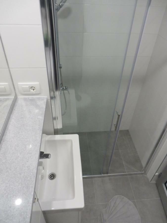 Apartmani Raos Dugi Rat Exteriör bild
